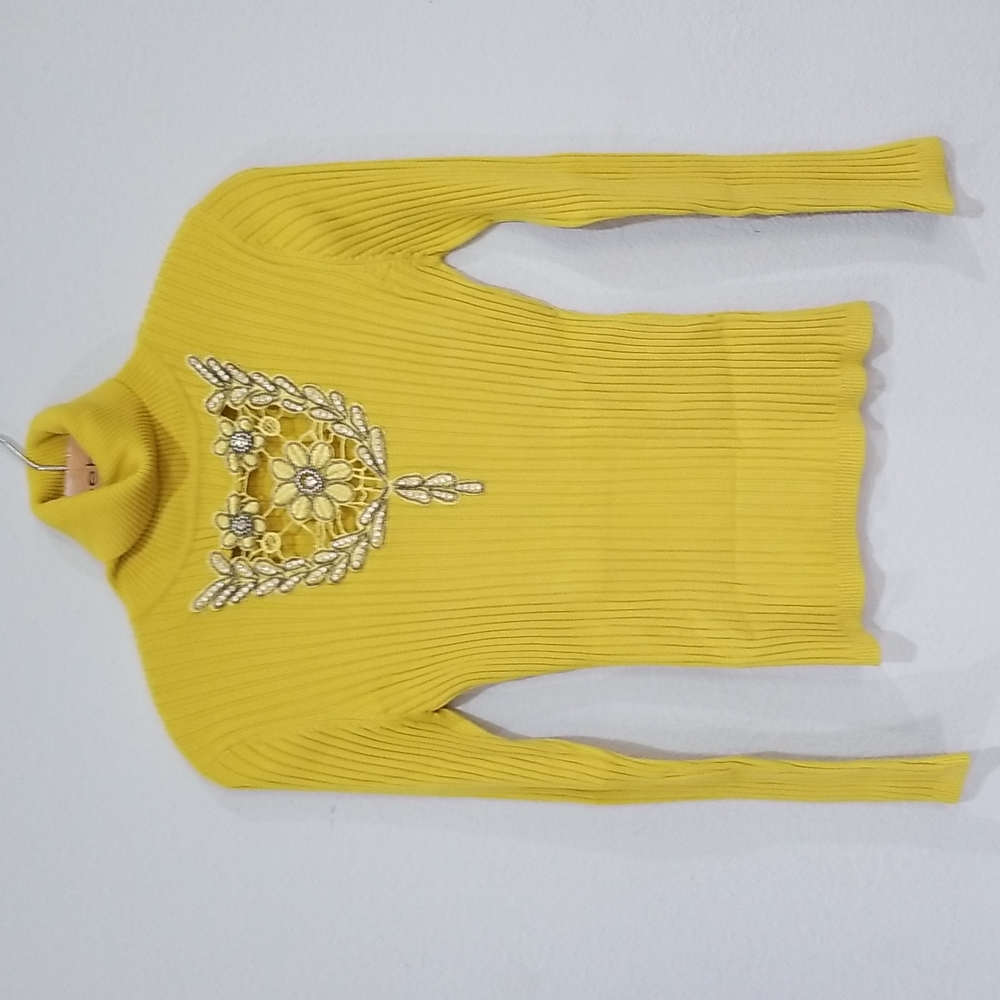 BERNINI Women Turtle Neck Sweater size M/L